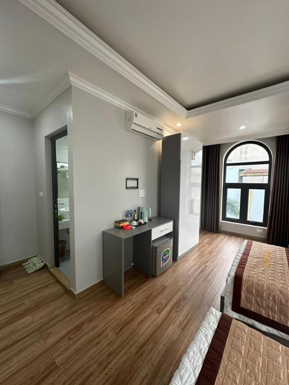 Viet Hoang Hotel Халонг Экстерьер фото